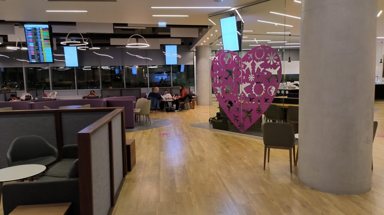 ラルナカ国際空港のラウンジ プライオリティパスが利用できるAspire Aphrodite Lounge / アスパイアー・アフロディーテ