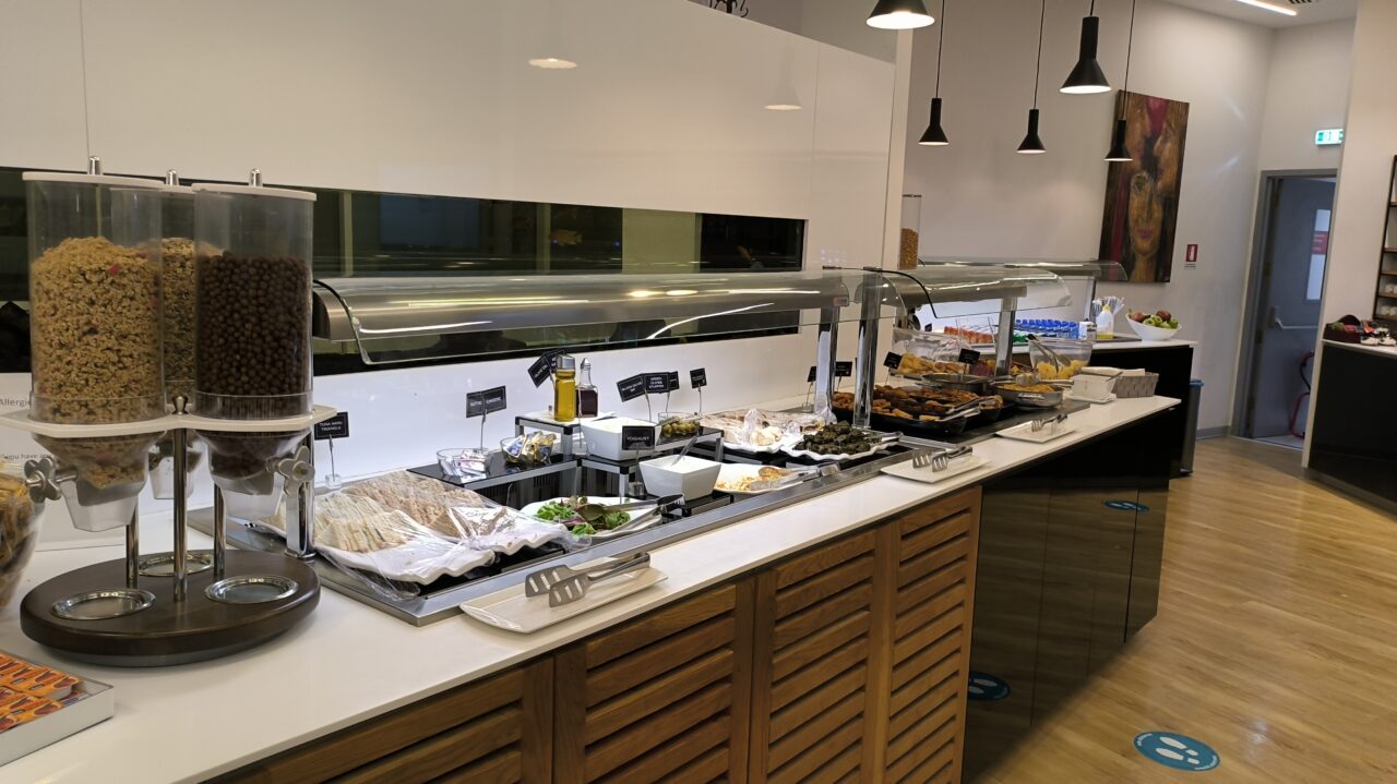 ラルナカ国際空港のラウンジ プライオリティパスが利用できるAspire Aphrodite Lounge / アスパイアー・アフロディーテ